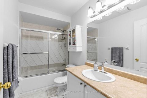 Photo 22 at 28 Herzberg Gardens, York University Heights, Toronto