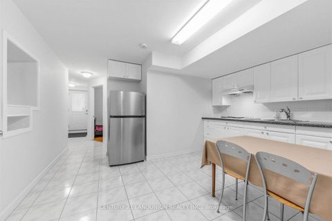 Photo 33 at 28 Herzberg Gardens, York University Heights, Toronto