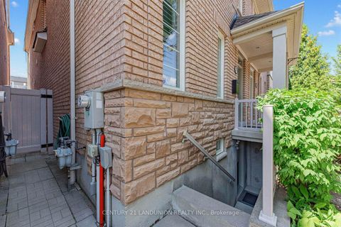 Photo 36 at 28 Herzberg Gardens, York University Heights, Toronto