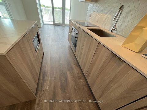 Photo 3 at 509 - 15 Holmes Avenue, Willowdale East, Toronto