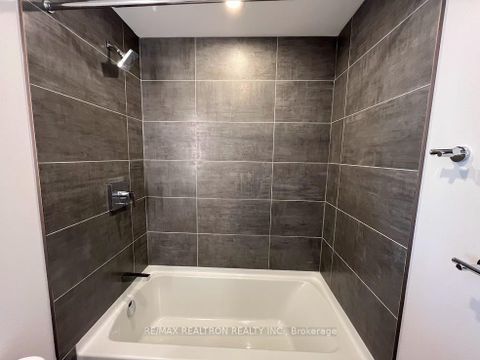 Photo 11 at 509 - 15 Holmes Avenue, Willowdale East, Toronto