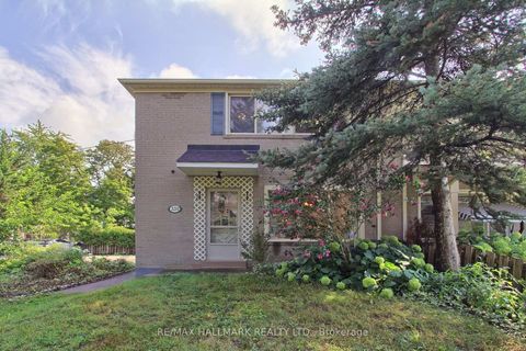 Photo 2 at 339 Neal Drive, Crosby, Richmond Hill