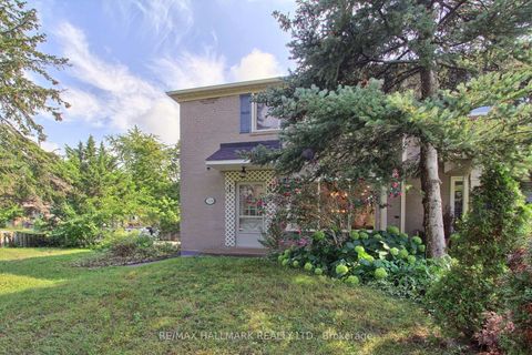 Photo 3 at 339 Neal Drive, Crosby, Richmond Hill