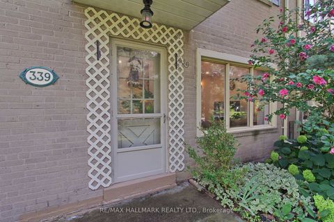 Photo 5 at 339 Neal Drive, Crosby, Richmond Hill