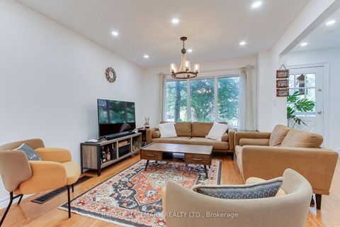 Photo 7 at 339 Neal Drive, Crosby, Richmond Hill