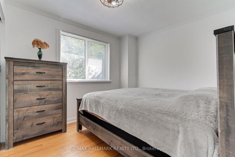 Photo 19 at 339 Neal Drive, Crosby, Richmond Hill