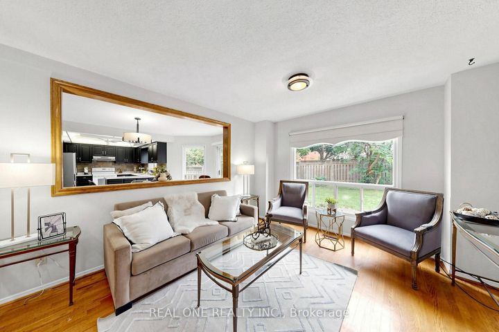 Photo 11 at 1960 Pimlico Court, Central Erin Mills, Mississauga