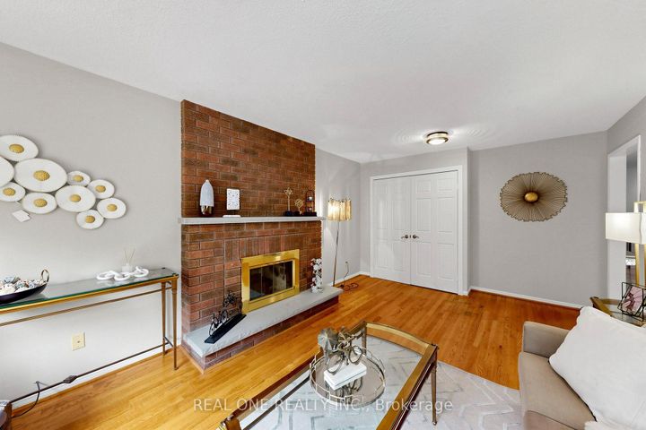 Photo 12 at 1960 Pimlico Court, Central Erin Mills, Mississauga