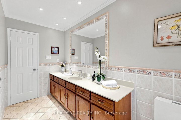 Photo 33 at 1960 Pimlico Court, Central Erin Mills, Mississauga