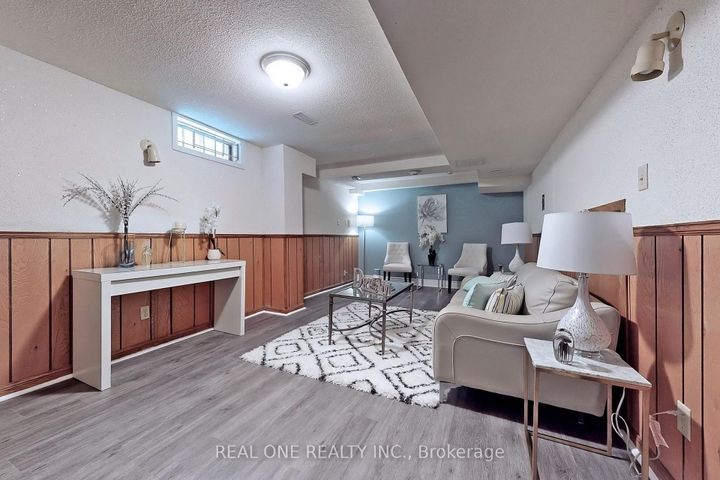 Photo 39 at 1960 Pimlico Court, Central Erin Mills, Mississauga