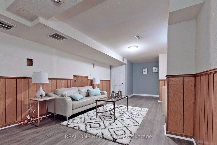 Photo 40 at 1960 Pimlico Court, Central Erin Mills, Mississauga