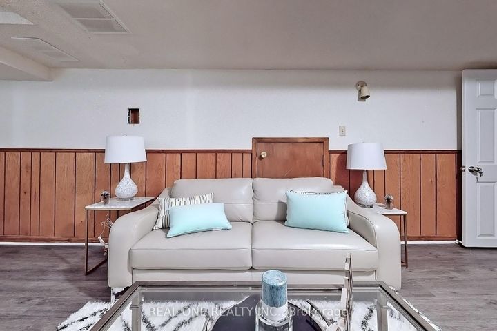Photo 41 at 1960 Pimlico Court, Central Erin Mills, Mississauga