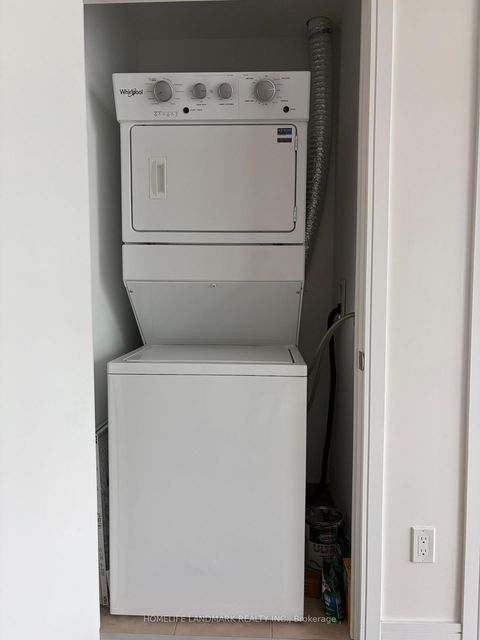 Photo 11 at 621 Sheppard Ave. Avenue, Bayview Village, Toronto