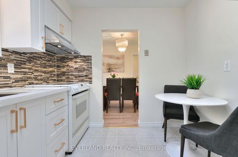 Photo 12 at 52 Fairglen Avenue, L'Amoreaux, Toronto