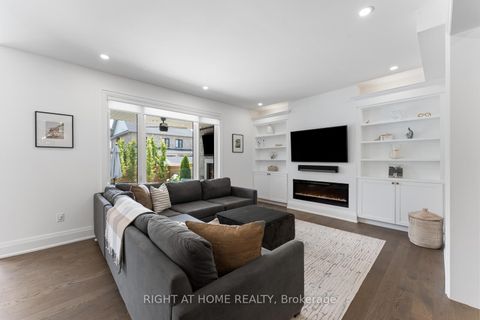 Photo 14 at 42 Alistair Crescent, Kleinburg, Vaughan