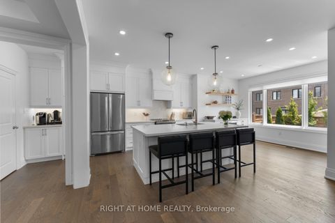 Photo 16 at 42 Alistair Crescent, Kleinburg, Vaughan