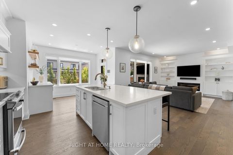 Photo 20 at 42 Alistair Crescent, Kleinburg, Vaughan