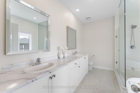 Photo 27 at 42 Alistair Crescent, Kleinburg, Vaughan