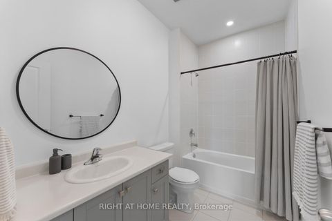 Photo 30 at 42 Alistair Crescent, Kleinburg, Vaughan