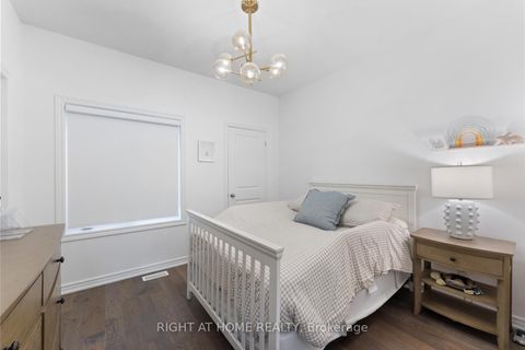 Photo 42 at 42 Alistair Crescent, Kleinburg, Vaughan