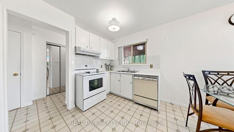 Photo 10 at 19 Nymark Avenue, Don Valley Village, Toronto