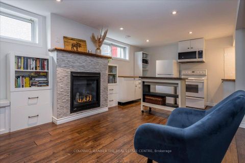 Photo 16 at 18 Agnes Street, Wellington, Barrie