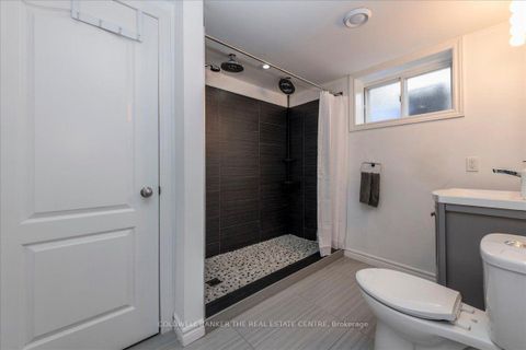 Photo 20 at 18 Agnes Street, Wellington, Barrie