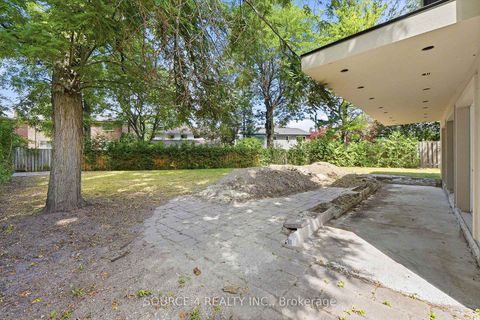 Photo 6 at 290 Newton Drive, Newtonbrook East, Toronto