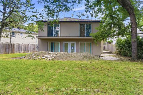 Photo 9 at 290 Newton Drive, Newtonbrook East, Toronto