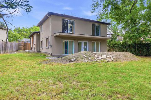 Photo 10 at 290 Newton Drive, Newtonbrook East, Toronto