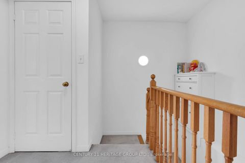 Photo 18 at 24 - 37 Four Winds Drive, York University Heights, Toronto