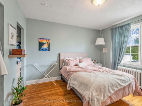 Photo 13 at 981 Avenue Road, Eglinton, Toronto