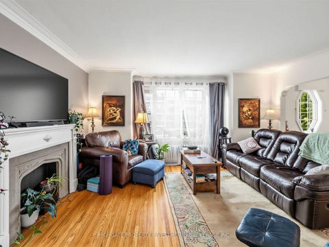 Photo 21 at 981 Avenue Road, Eglinton, Toronto