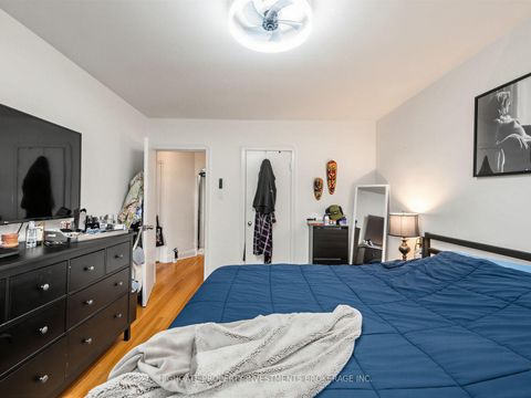 Photo 27 at 981 Avenue Road, Eglinton, Toronto