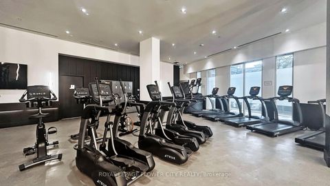 Photo 9 at 325 - 2908 Highway 7 Road, Concord, Vaughan