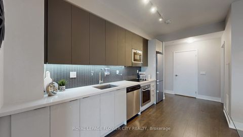 Photo 14 at 325 - 2908 Highway 7 Road, Concord, Vaughan