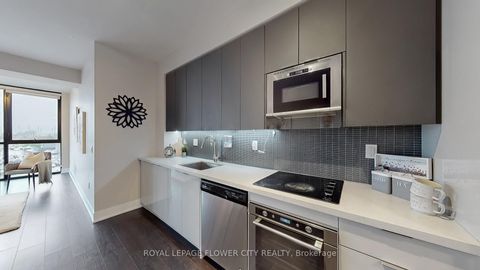 Photo 17 at 325 - 2908 Highway 7 Road, Concord, Vaughan