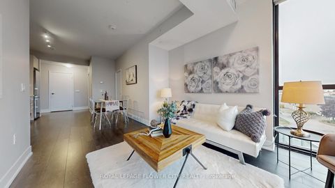 Photo 18 at 325 - 2908 Highway 7 Road, Concord, Vaughan