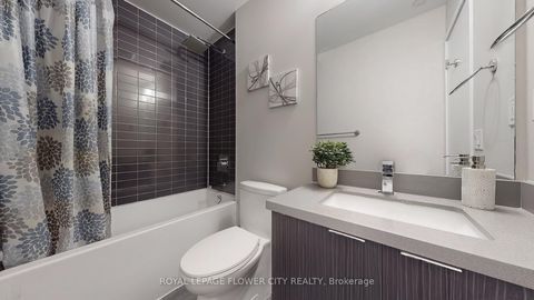 Photo 25 at 325 - 2908 Highway 7 Road, Concord, Vaughan