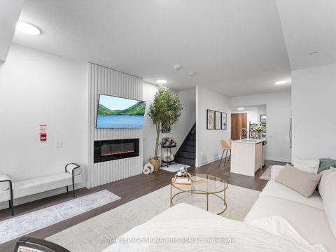 Photo 5 at 132 - 251 Manitoba Street S, Mimico, Toronto