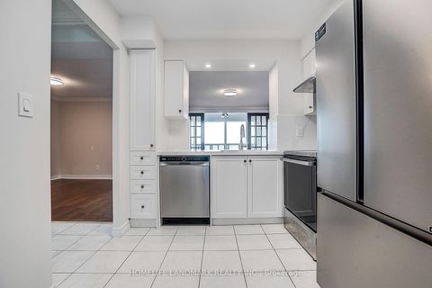 Photo 10 at 639 - 68 Corporate Drive, Woburn, Toronto