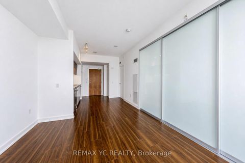 Photo 10 at 4611 - 75 Queens Wharf Road, Waterfront Communities C1, Toronto