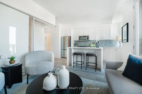 Photo 7 at 2 - 1499 O'Connor Drive, Parkview, Toronto