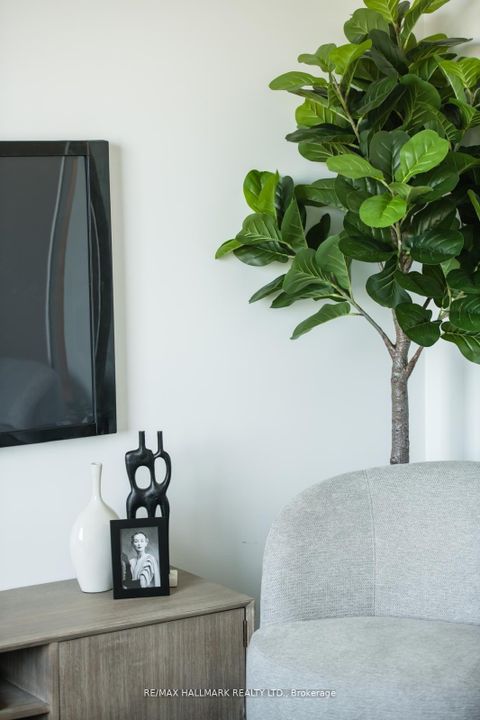 Photo 8 at 1 - 1483 O'Connor Drive, Parkview, Toronto