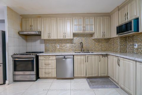 Photo 13 at 3001 - 3 Massey Square, Crescent Town, Toronto