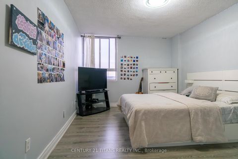Photo 16 at 3001 - 3 Massey Square, Crescent Town, Toronto