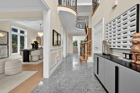 Photo 1 at 162 Byng Avenue, Willowdale East, Toronto