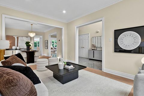 Photo 4 at 162 Byng Avenue, Willowdale East, Toronto