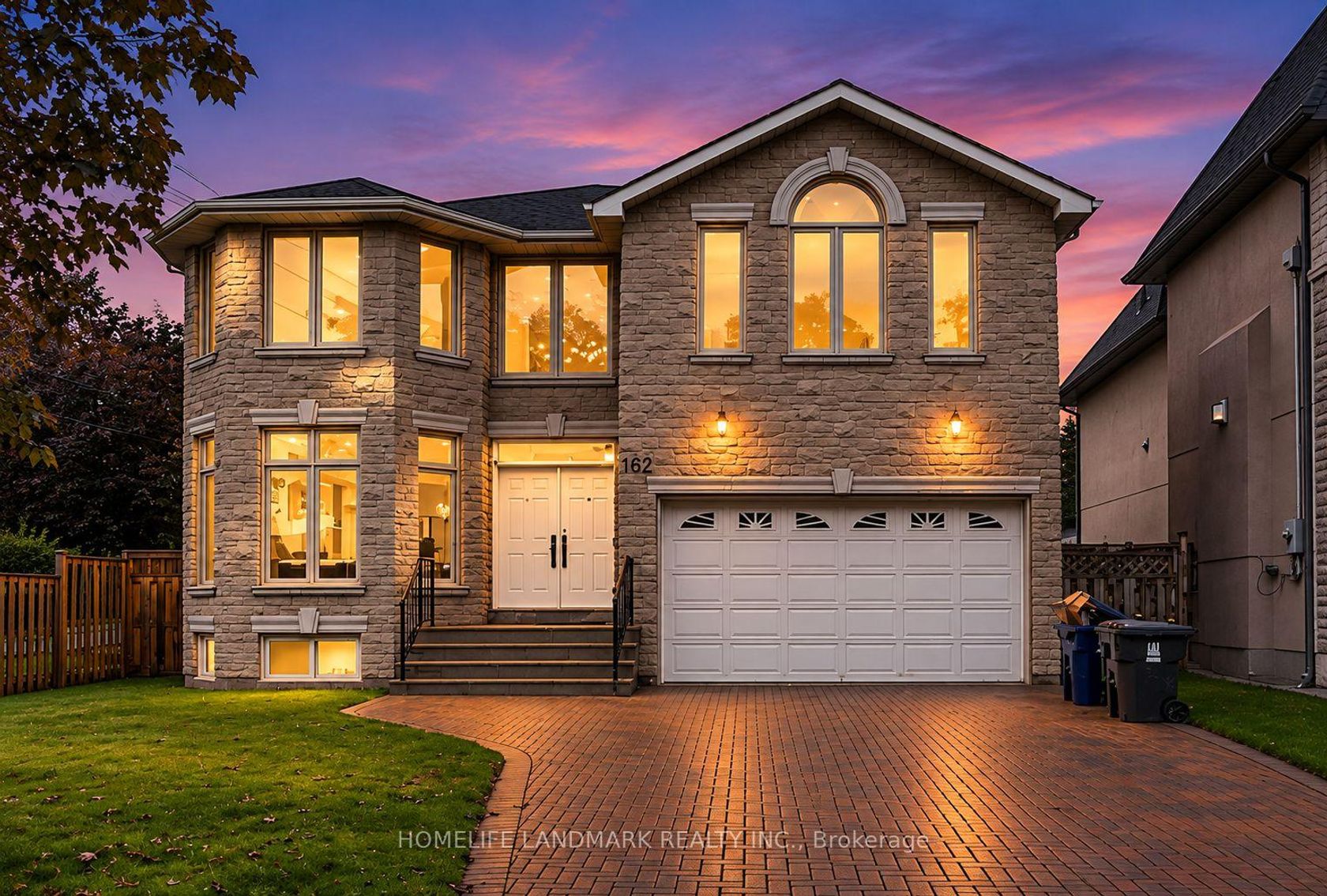 162 Byng Avenue, Willowdale East, Toronto photo number 2