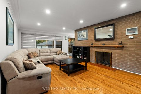 Photo 5 at 14 Howarth Avenue, Maryvale, Toronto